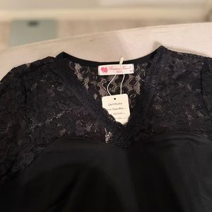 The color is black and very soft you feel comfortable in it. You would love it.